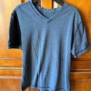 Lululemon MENS  BLACK basic T shirt